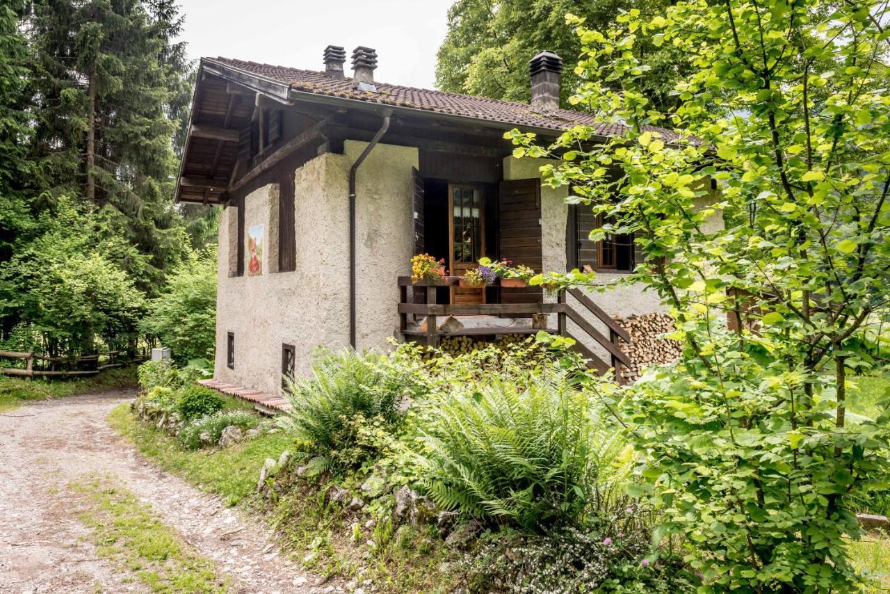Chalet Silenthia Villa Lenzumo di Concei Kültér fotó